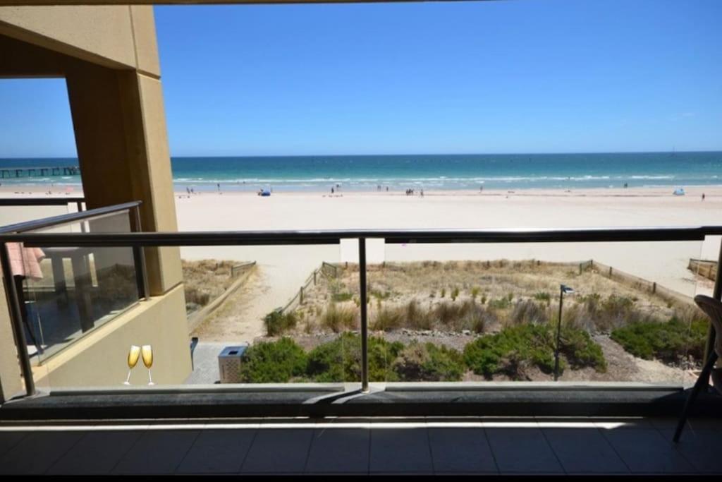 Absolute Beachfront At The Pier Glenelg Apartment Exterior photo