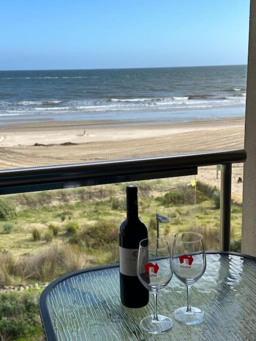 Absolute Beachfront At The Pier Glenelg Apartment Exterior photo